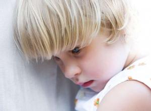 დეპრესია ბავშვებში ბავშვთა დეპრესია იწვევს